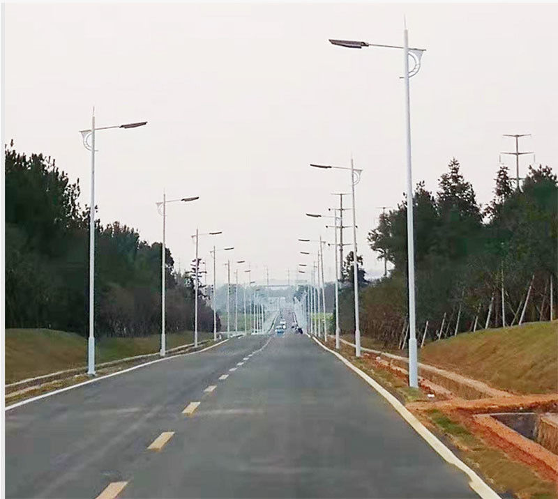 Polvo de lámpara solar para calles de 3 a 12 metros de brazo único/doble para soluciones de iluminación exterior